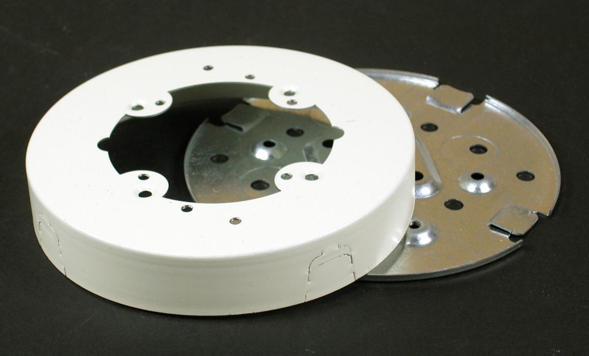 Wiremold® V5738 Fixture Box/Solid Base, 4-3/4 in L x 1 in W x 4-3/4 in H, Steel, Ivory/White