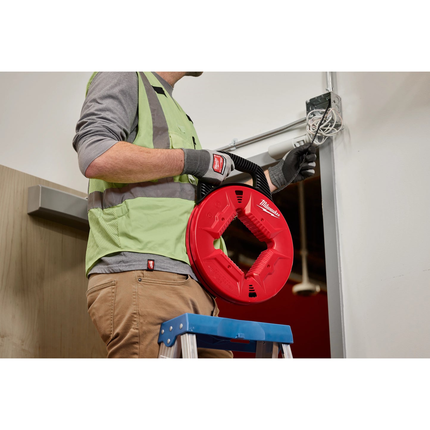 Milwaukee 48-22-4165 Fish Tape With Non-Conductive Tip, 100 ft L Tape, Round Profile, Polyester Tape, Black/Red
